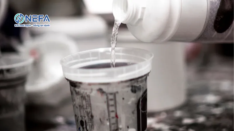 Hóa chất bay hơi từ sơn, dung môi, vật liệu nội thất