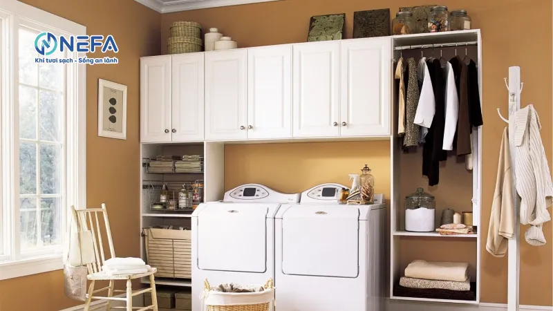Phơi quần áo trong phòng