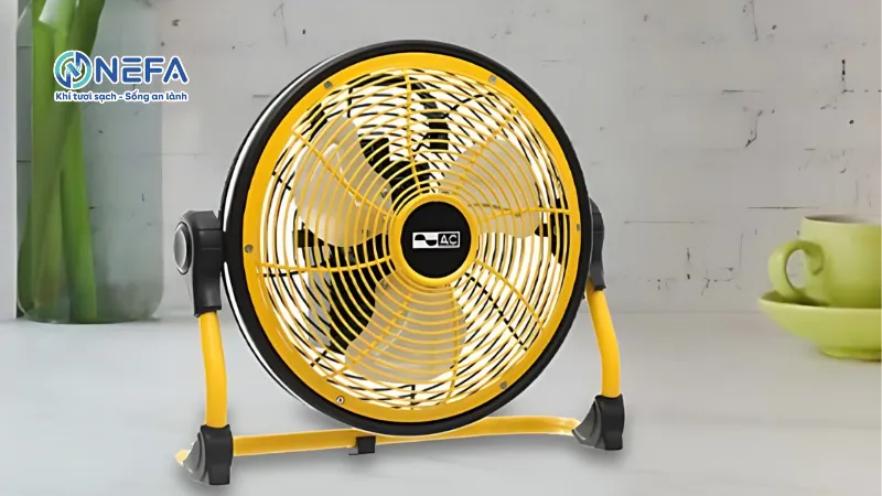 Quạt tích điện