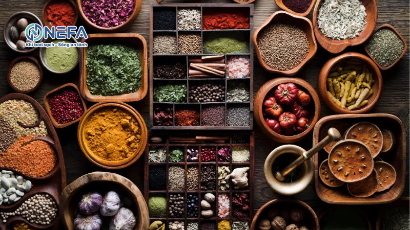 Khử mùi ẩm mốc trong tủ bếp bằng gia vị