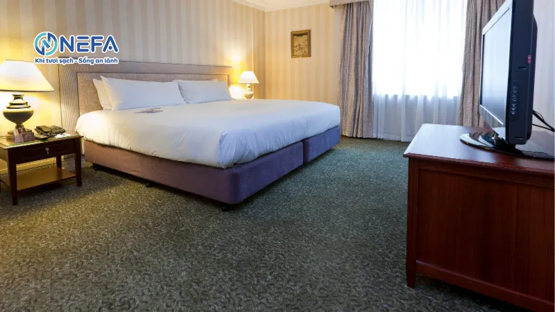 Dùng trải thảm sàn nhà để làm ấm phòng ngủ vào mùa đông