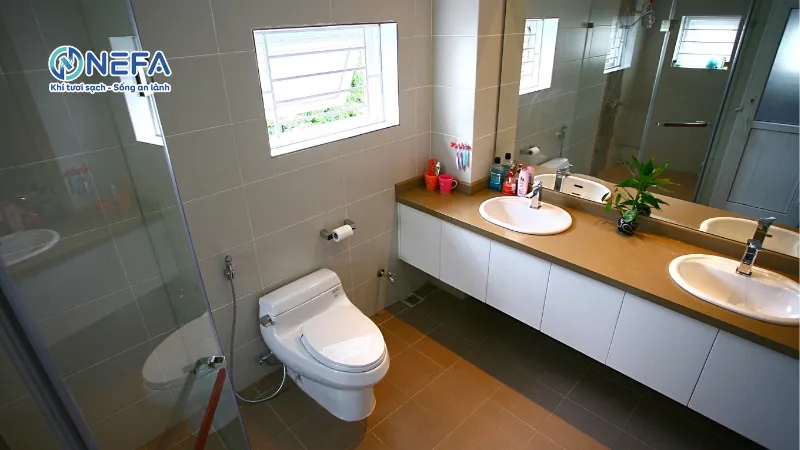 Thiết bị khử mùi nhà vệ sinh là gì?