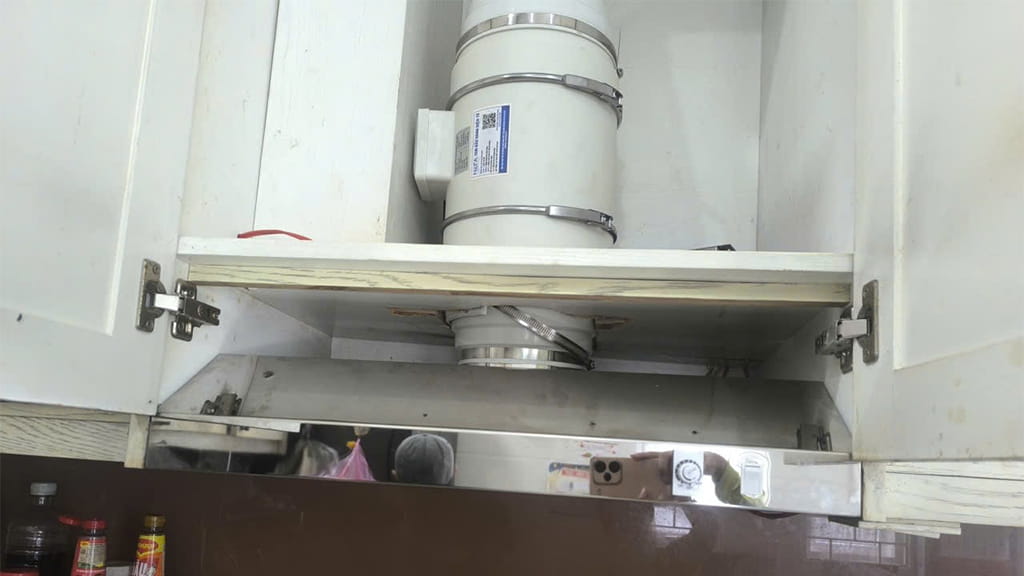Sau khi lắp xong thì tiến hành bật chạy thử kiểm tra.
